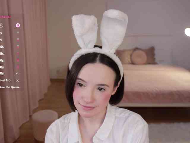 MissEssie webcam