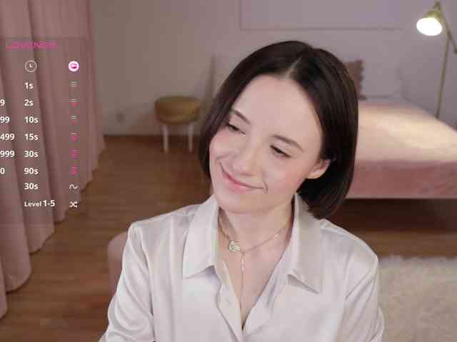 live nude cam -FemaleEssence-