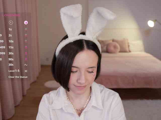 MissEssie webcam
