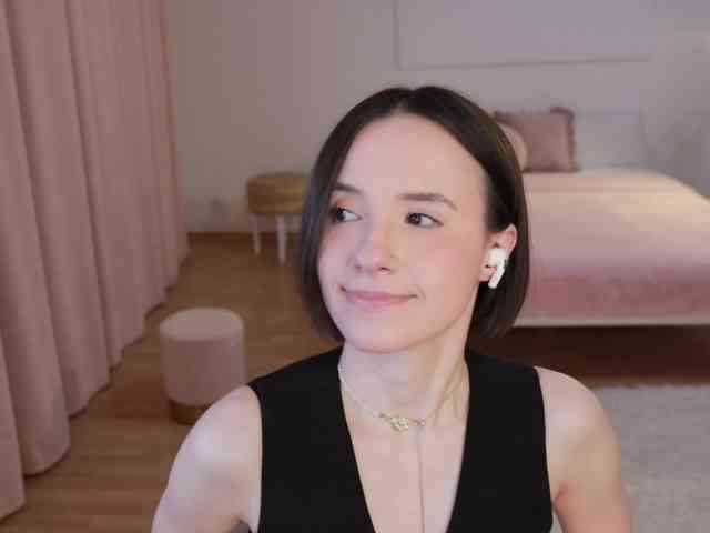 MissEssie webcam