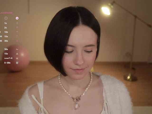 -FemaleEssence- -FemaleEssence-