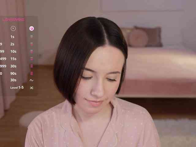 live sex chats -FemaleEssence-