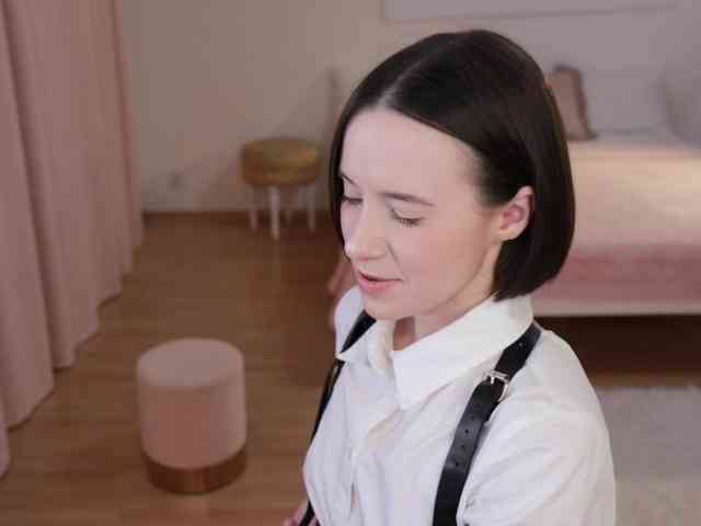 online web cam -FemaleEssence-