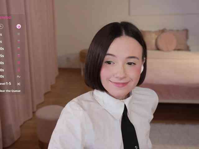 MissEssie webcam