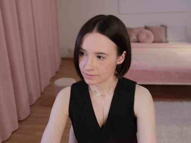 nude amateur online -FemaleEssence-