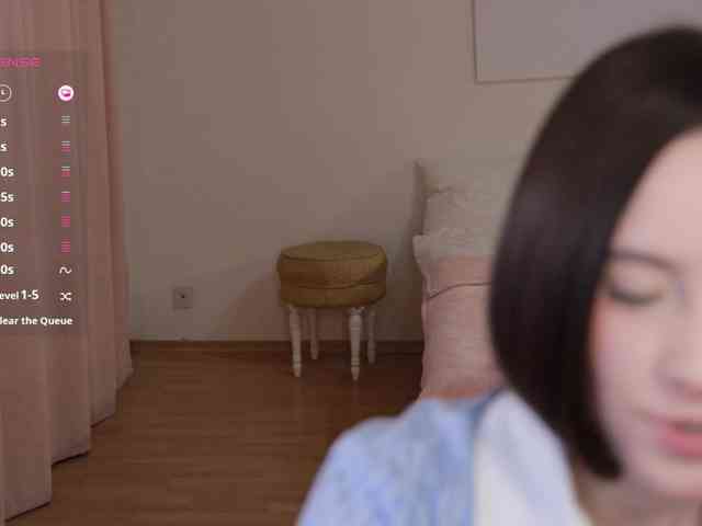 MissEssie webcam