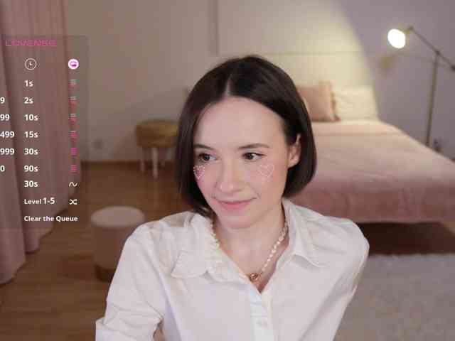 MissEssie webcam