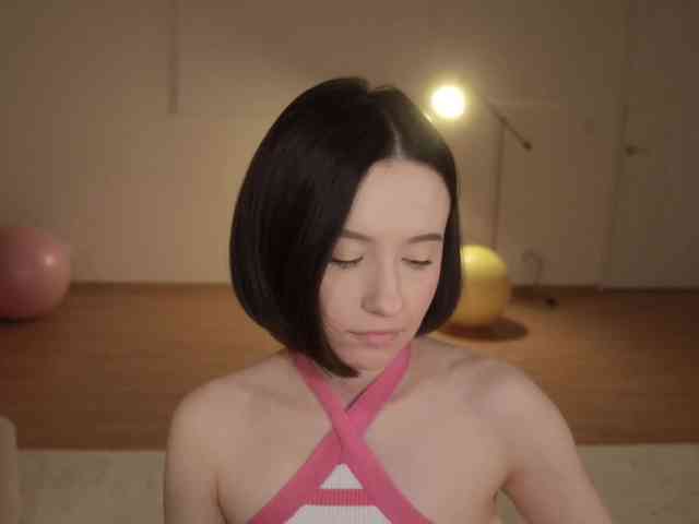 -FemaleEssence- -FemaleEssence-