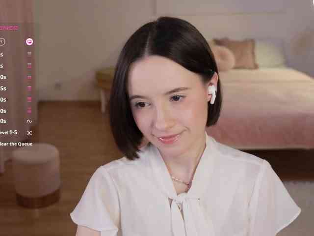 MissEssie webcam