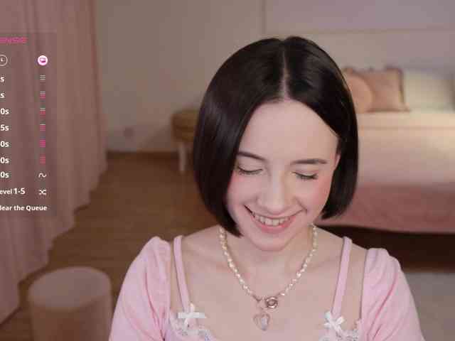 MissEssie webcam