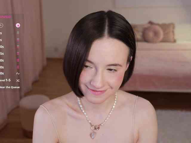 MissEssie webcam