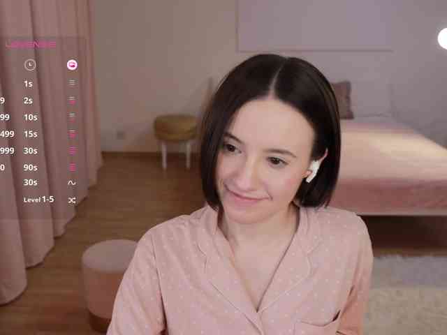 MissEssie webcam