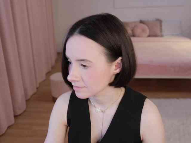 MissEssie webcam