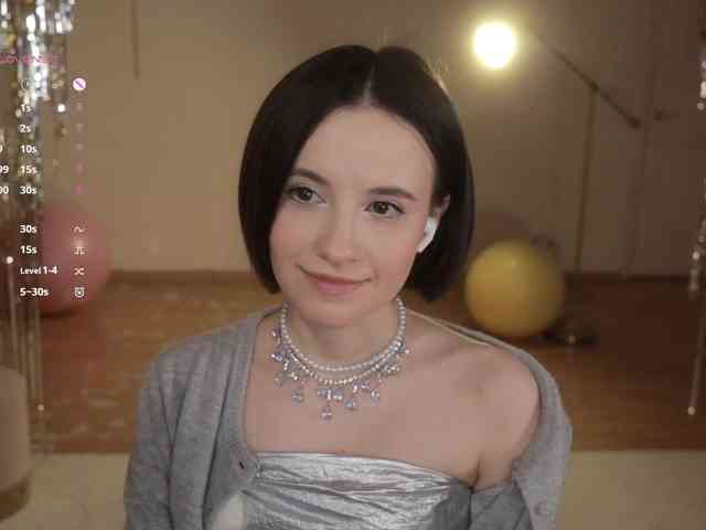 -FemaleEssence- -FemaleEssence-