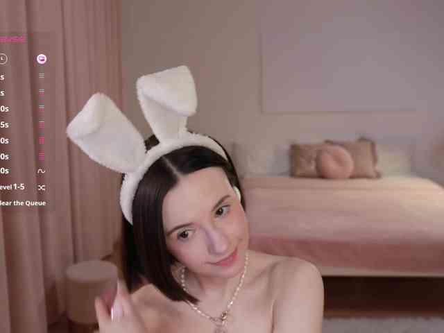 MissEssie webcam