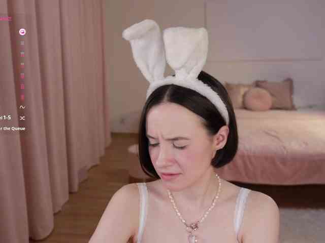 MissEssie webcam