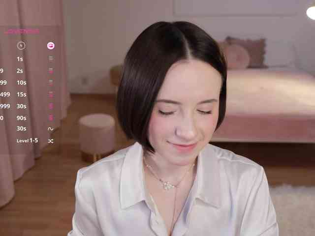 MissEssie webcam