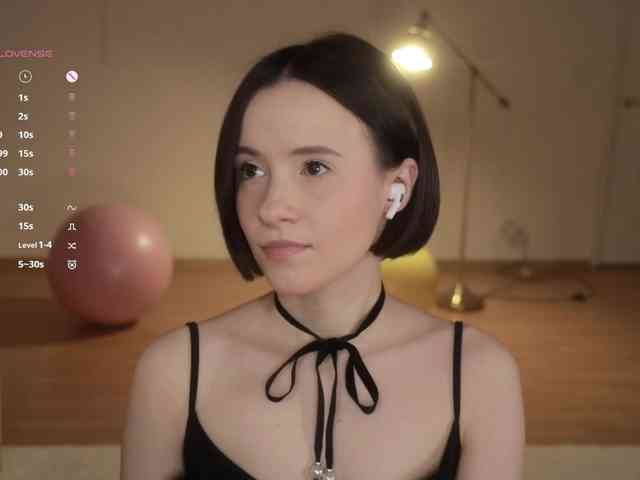 -FemaleEssence- -FemaleEssence-