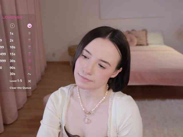 MissEssie webcam