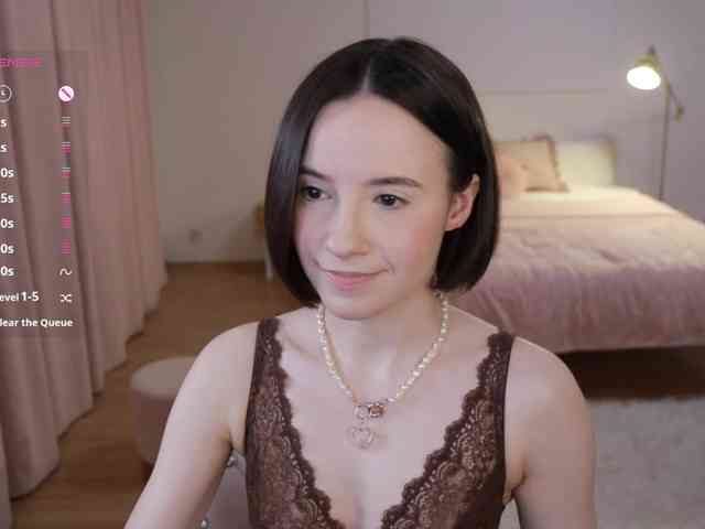 MissEssie webcam