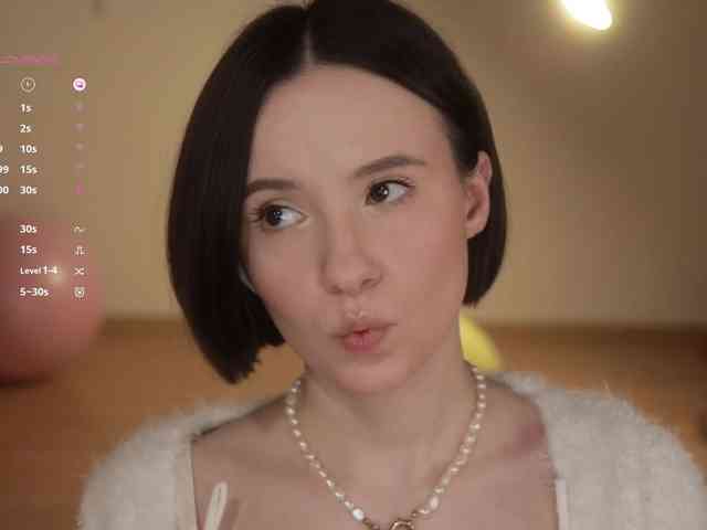 -FemaleEssence- -FemaleEssence-