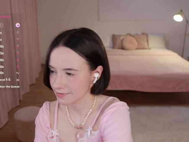 MissEssie webcam