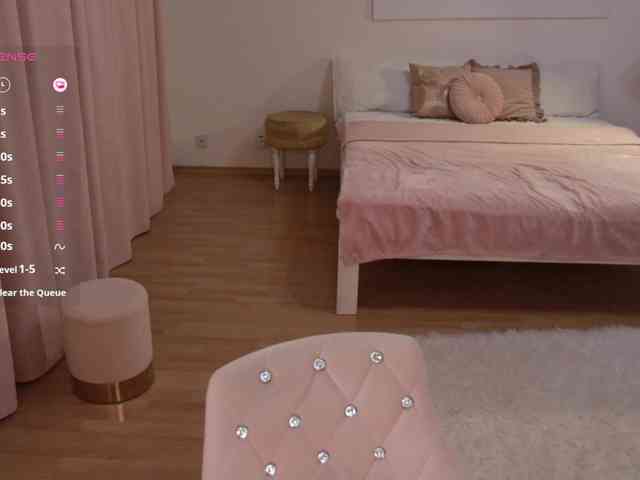 MissEssie webcam