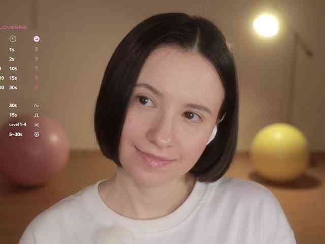 women -femaleessence-