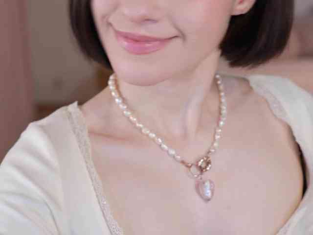 -FemaleEssence-