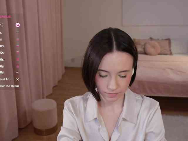 MissEssie webcam