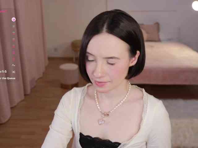 MissEssie webcam
