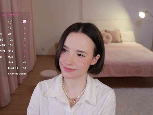MissEssie webcam