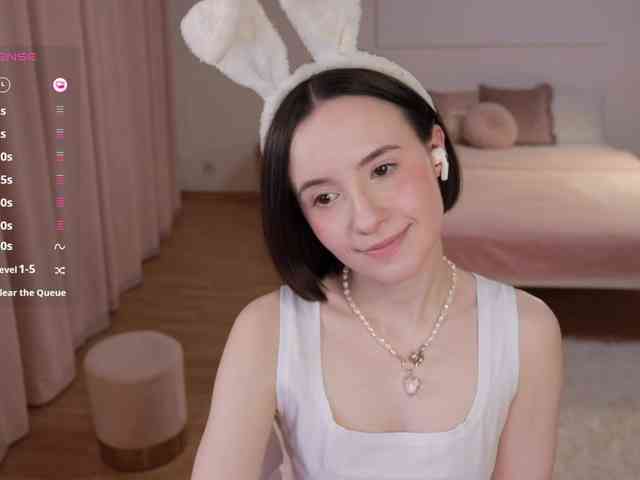 MissEssie webcam