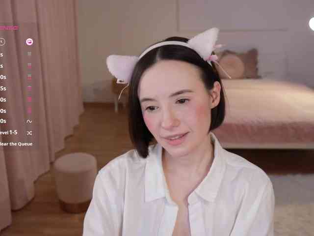 MissEssie webcam