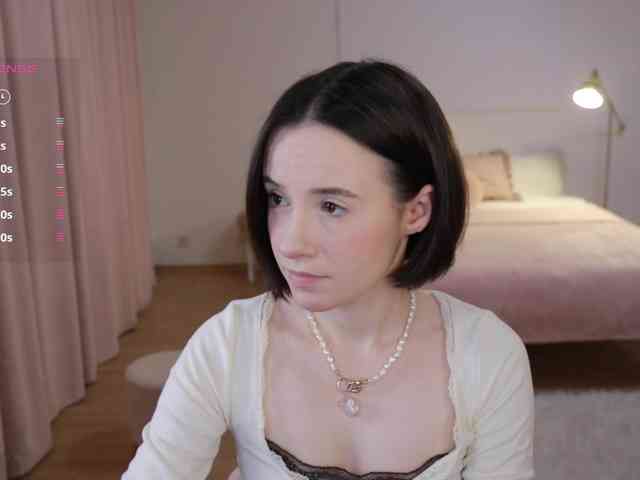MissEssie webcam