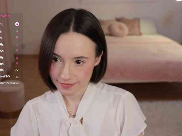 nude chat -FemaleEssence-