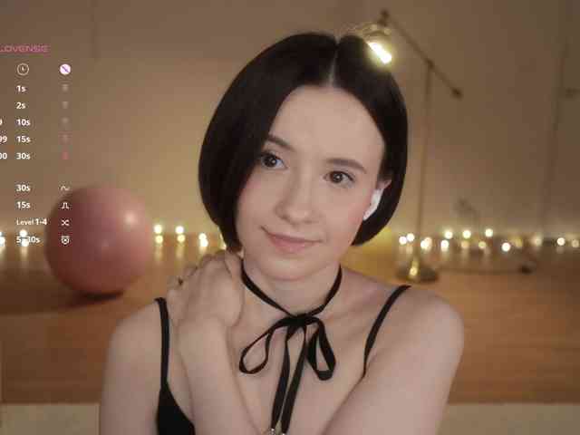 MissEssie webcam