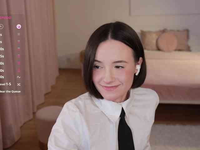 MissEssie webcam