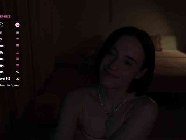 nude cam -FemaleEssence-