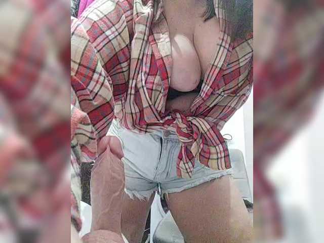 Valeriya31's BongaCams show and profile