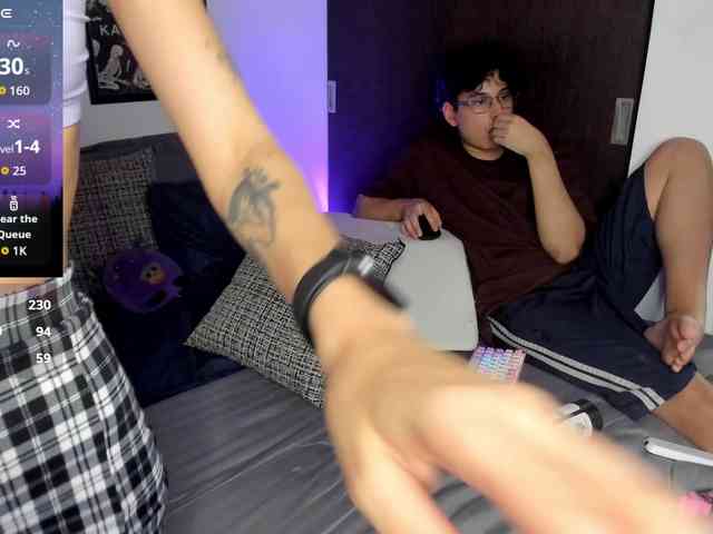 CharlotteMeCouple webcam