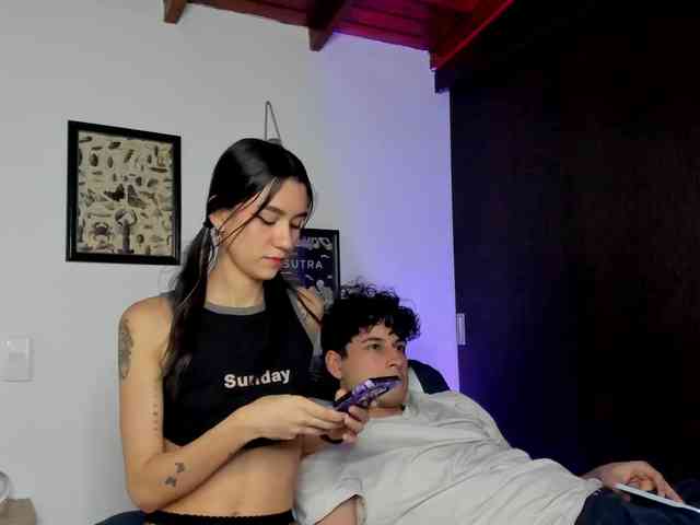 CharlotteMeCouple webcam