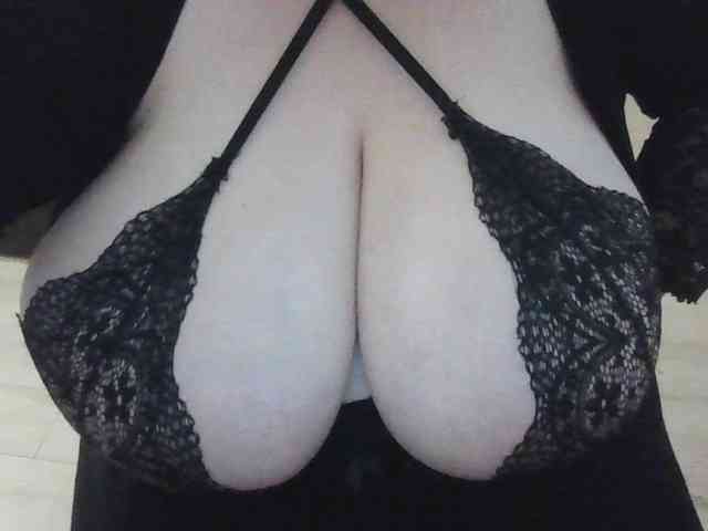 Zlaya_Mama_na_kayfe webcam