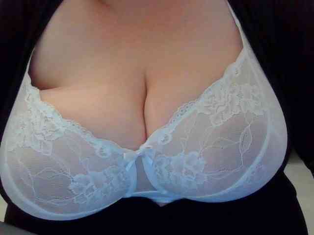 Zlaya_Mama_Kratosa webcam