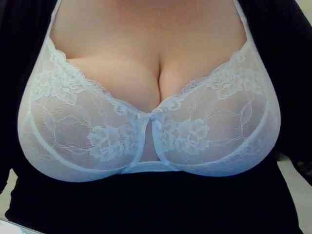 Zlaya_Mama_Kratosa webcam