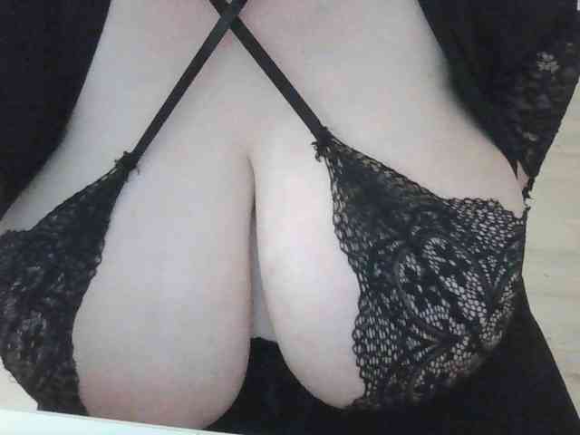 Mam_ya_ebashy1_po_xuy webcam