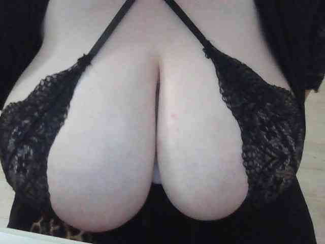 Zlaya_Mama_na_kayfe webcam