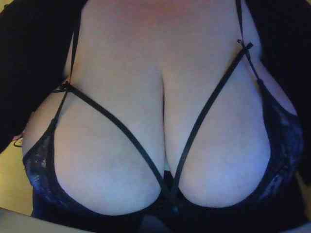 Zlaya_Mamulya webcam