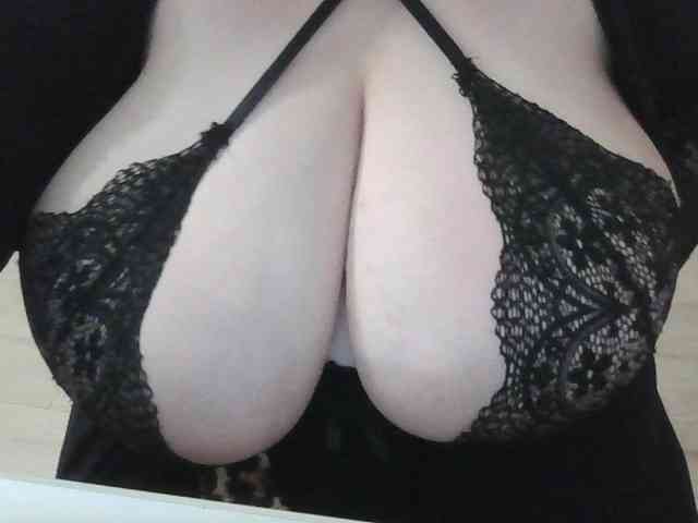 Zlaya_Mama_na_kayfe webcam