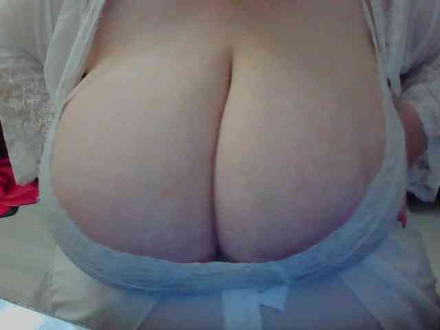 Zlaya_Mama_Kratosa webcam